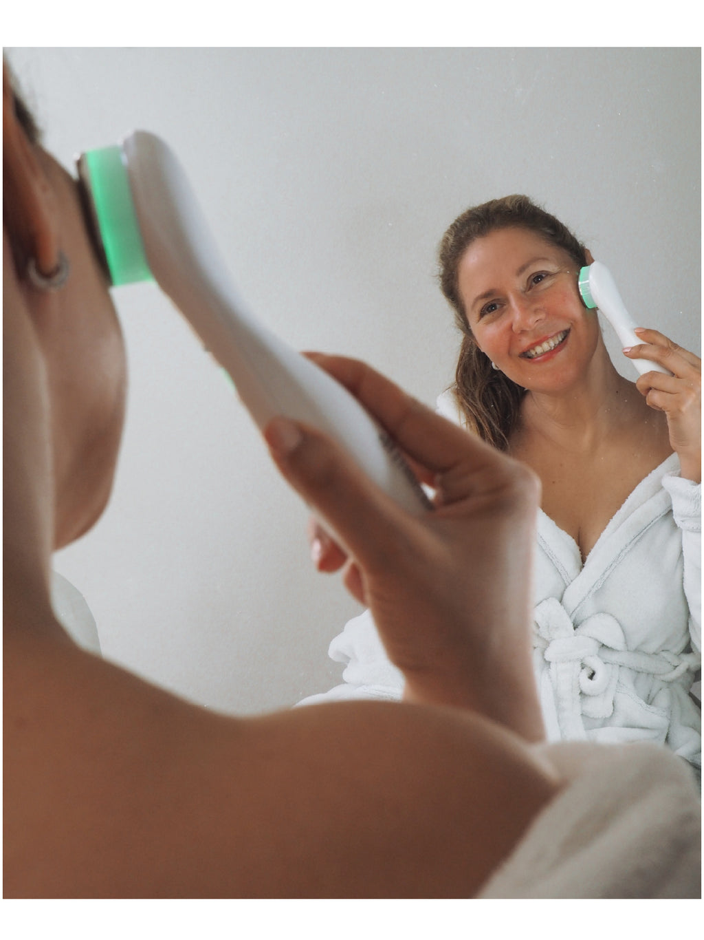 Girl using Leaf Fusion Plasma Skin care device on face | Face Vital 